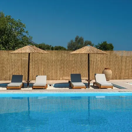アパートホテル Hilltop At Kefalonia