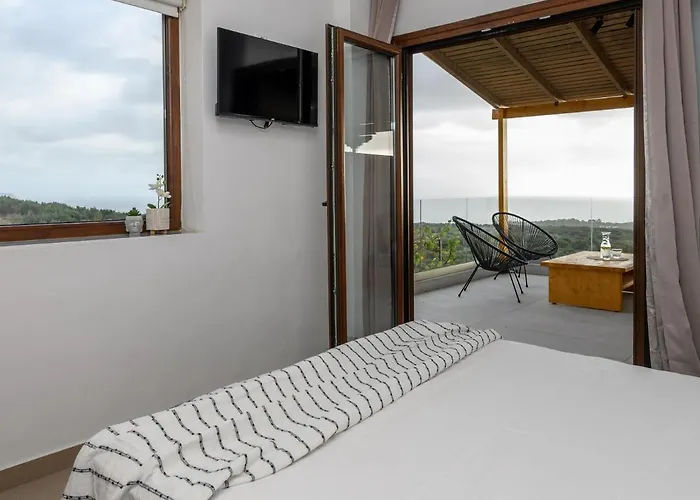 Hilltop At Kefalonia 4*